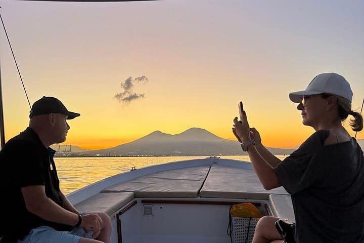 Bootserlebnis entlang der Küste von Neapel — Foto 5