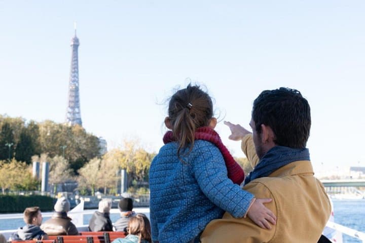 Crucero por el río Sena para niños y familias en París — foto 5