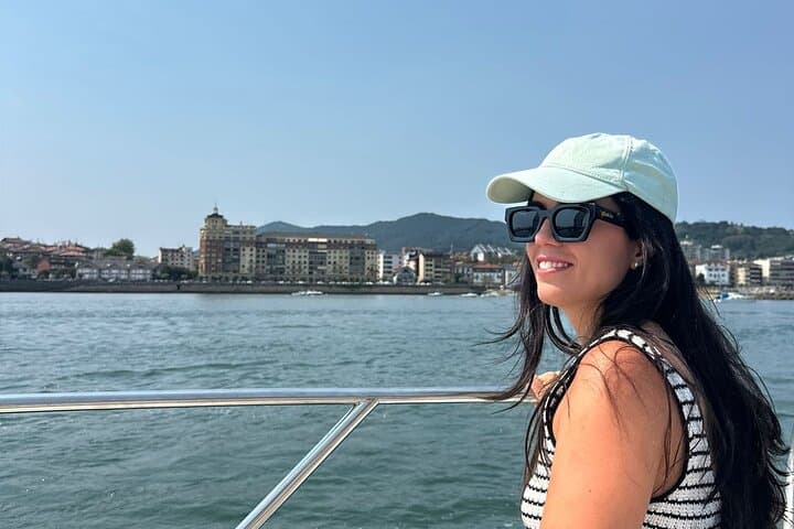 Descubre Hondarribia desde el Mar con Guía de Audio — foto 2