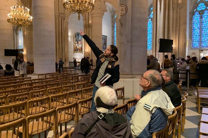 Visita Guiada a la Catedral de Notre-Dame en París — foto 4
