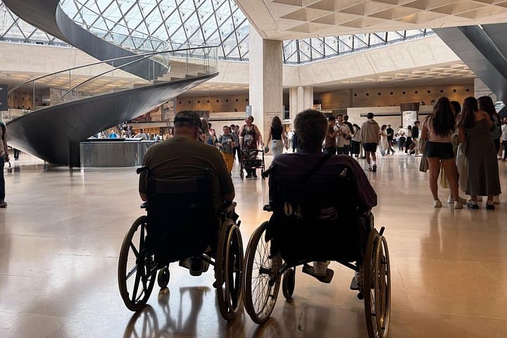 Louvre Rollstuhlzugängliche Privatführung — Foto 3