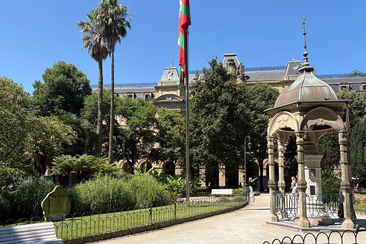San Sebastián Geschichte & Highlights Stadtführung — Foto 2