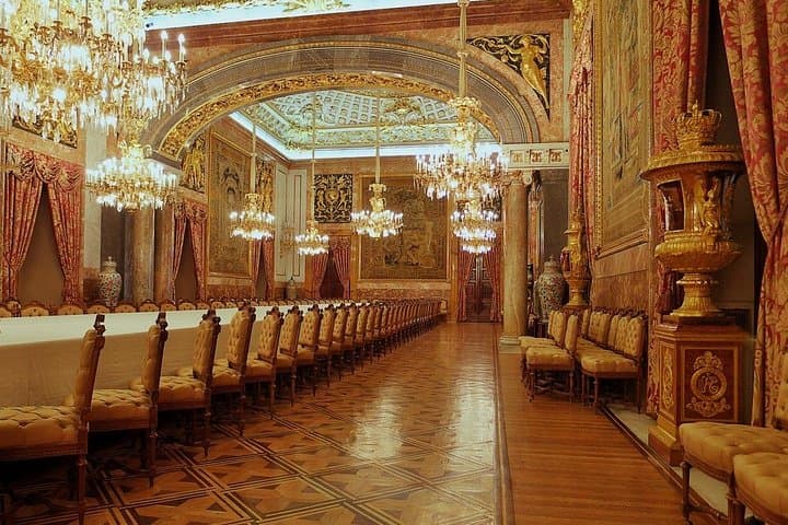 Entrada al Palacio Real de Madrid — foto 5