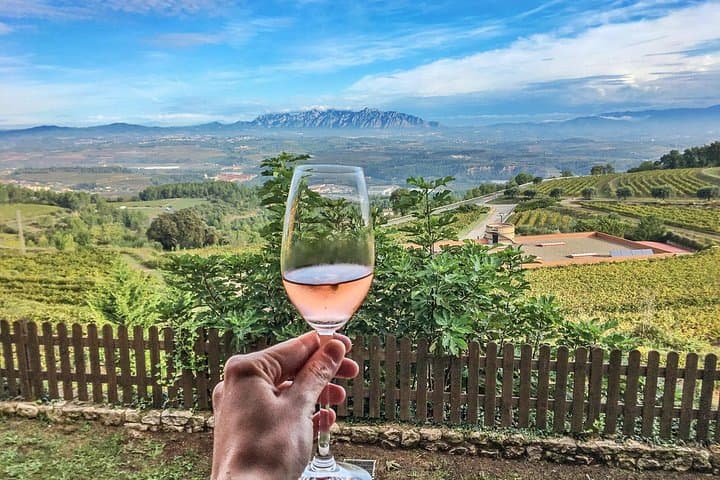 Privater Tagesausflug zu Montserrat & Penedes Weingut — Foto 3