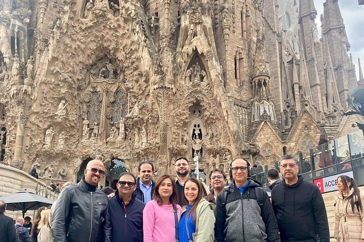Tour guiado en grupo reducido por la Barcelona de Gaudí