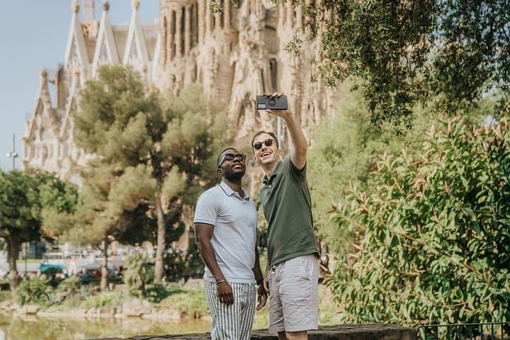 Tour guiado en grupo reducido por la Barcelona de Gaudí — foto 2