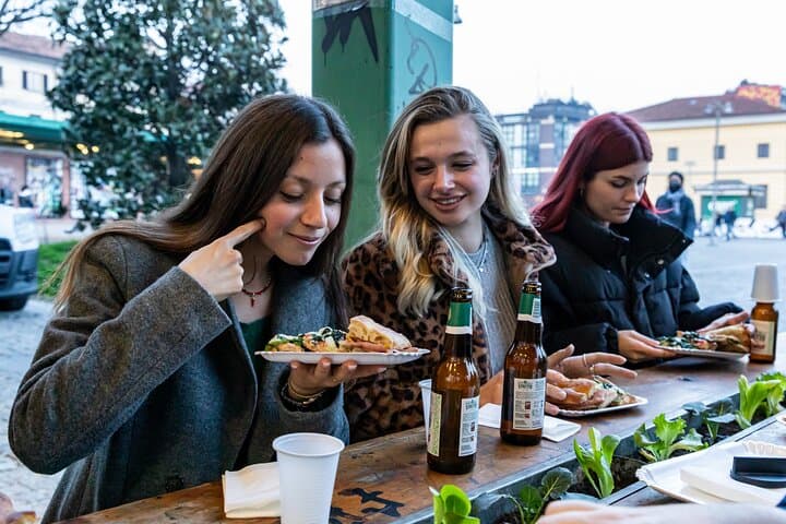 Milan Navigli Food and Drinks Tour mit Aperitivo