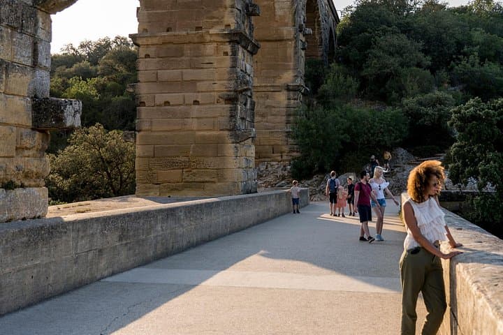 Saint Remy, Les Baux und Pont du Gard Kleingruppen-Halbtagesausflug — Foto 2