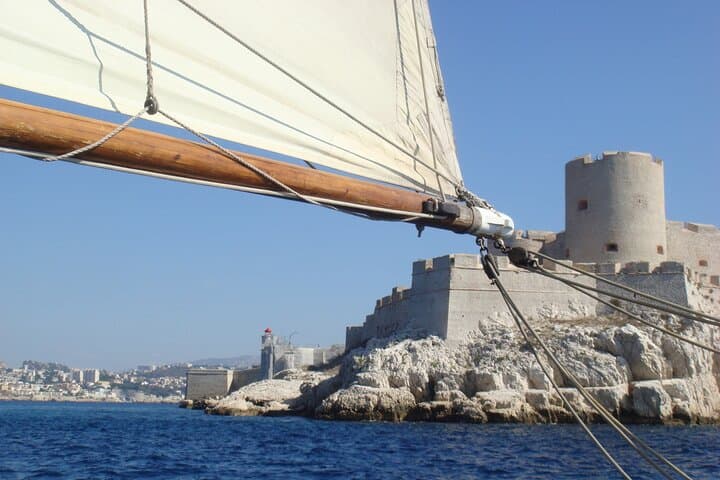 Croisière à la voile, Château d'If, Calanques de Frioul et baignade — photo 2