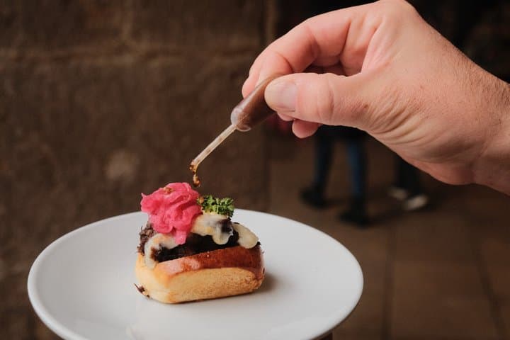 Authentische Food Tour in Bilbao mit 9 Pintxos und lokalen Getränken