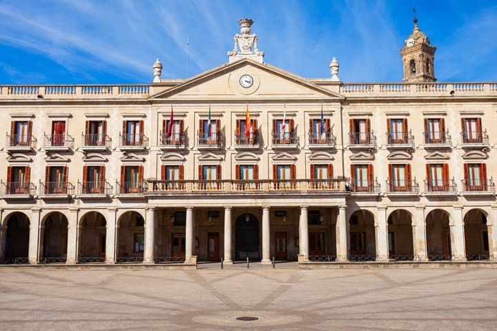 Vitoria-Gasteiz: Tour Móvil Privado Guiado — foto 4