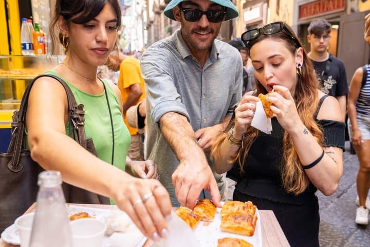 Neapolitanische Pizza- und Getränketour — Foto 3