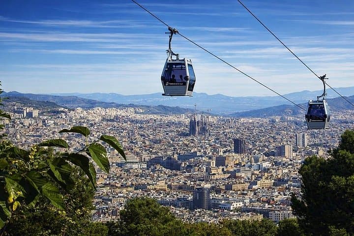 Meilleures vues de Barcelone : Téléphérique, Château de Montjuïc et Fontaine Magique — photo 2