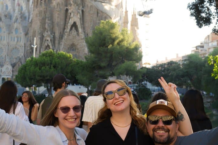 Barcelona: Sagrada Família, Gaudí & Süßigkeitenverkostung Tour — Foto 5