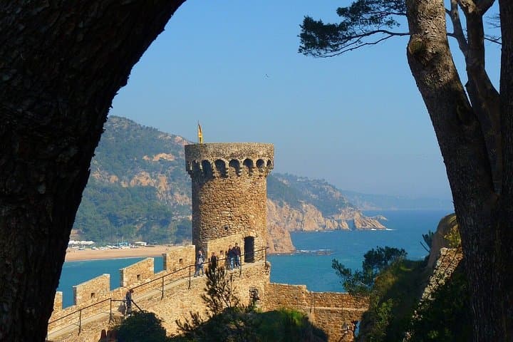 Tour di Montserrat, Girona e Costa Brava in piccolo gruppo — foto 3