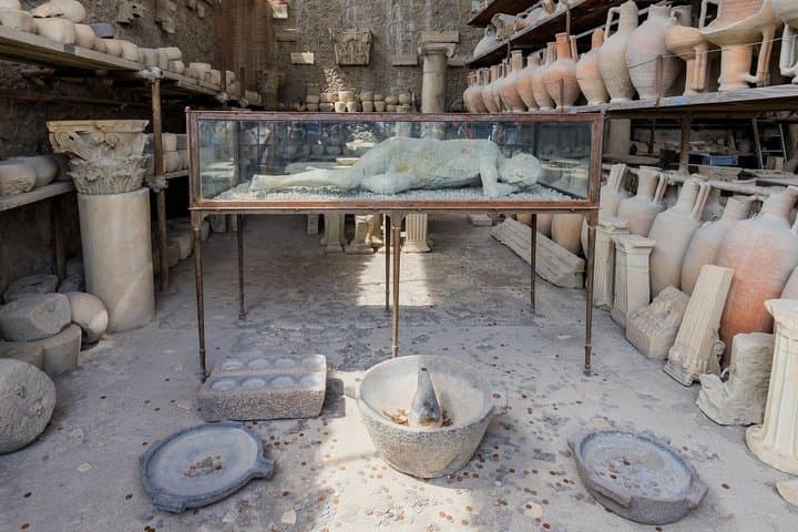 Tour Privado de Día Completo a la Costa de Amalfi y Pompeya desde Roma — foto 3