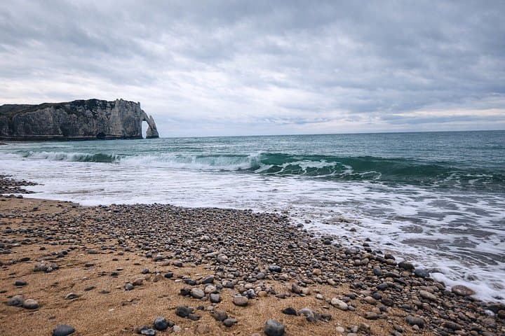Tagesausflug nach Étretat und Honfleur von Paris — Foto 4