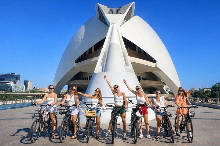 Valencia: Tour in E-Bike dal Centro Storico alla Città delle Arti