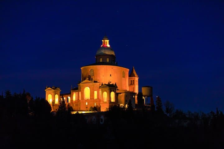 Bologna at Night Private Sightseeing Tour — photo 3