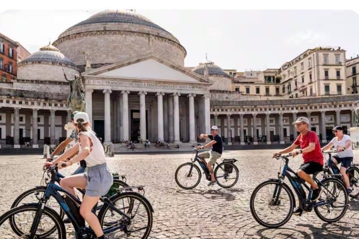 Tour en Bicicleta por la Costa de Nápoles — foto 3