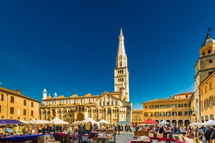 Tour Privato di Modena e Museo Ferrari da Bologna — foto 2