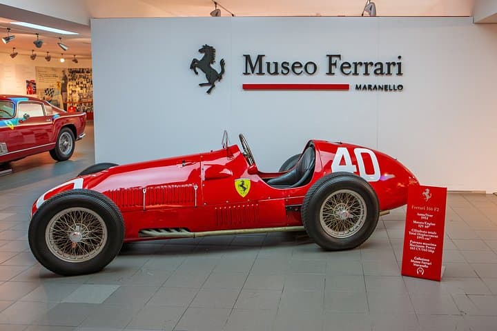 Tour des icônes de supercars de la Motor Valley depuis Bologne — photo 5