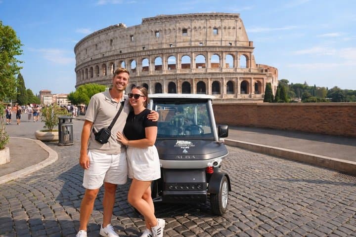 Roma: Tour in Golf Cart con Accesso Prioritario alla Fontana di Trevi, Gelato e Supplì