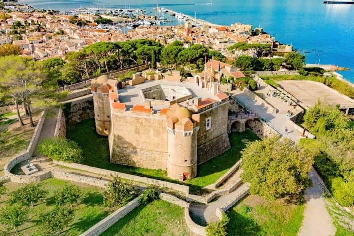 Excursión de un día a St. Tropez y Port Grimaud con paseo en barco — foto 3