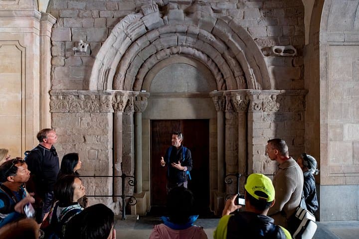 Excursion de demi-journée à Montserrat avec téléphérique et randonnée facile depuis Barcelone — photo 4