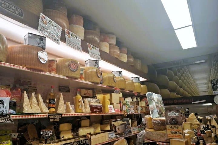 Bologna Food Tour mit Tortellini-Faltvorführung — Foto 4