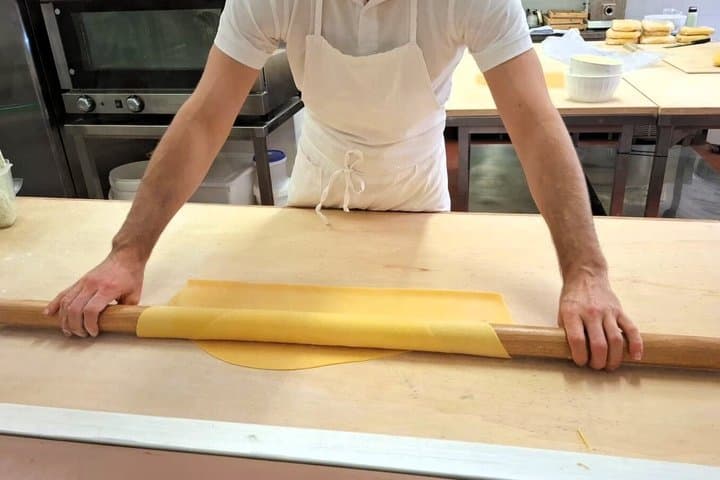 Bologna Food Tour mit Tortellini-Faltvorführung — Foto 5