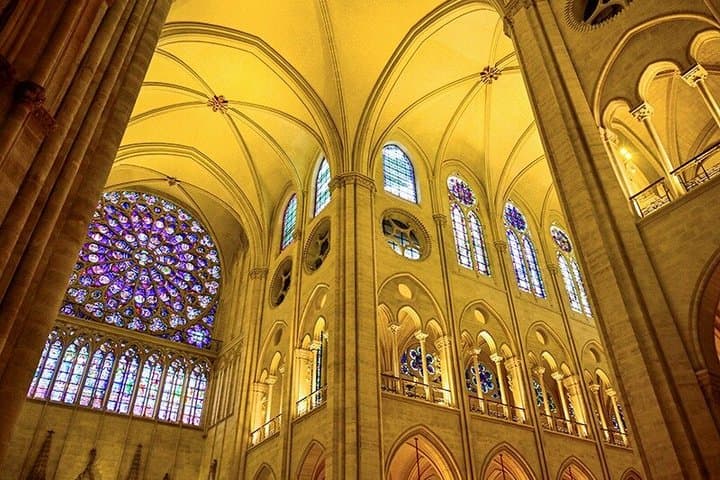 Visita Guiada a la Catedral de Notre Dame con Entrada Programada — foto 3