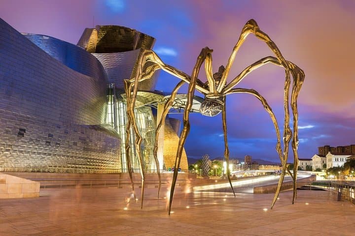 Tour Privado del Museo Guggenheim Bilbao con Guía Local — foto 3