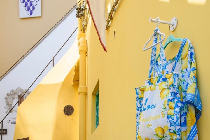 Kleingruppentour nach Positano, Amalfi und Sorrent von Neapel — Foto 5