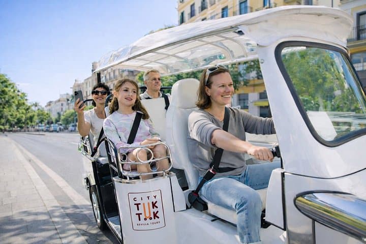 Tour Privado en Tuk Tuk por Sevilla — foto 5