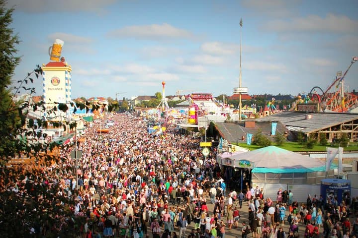 Tour de Oktoberfest en Múnich con Asientos Garantizados en la Carpa — foto 3