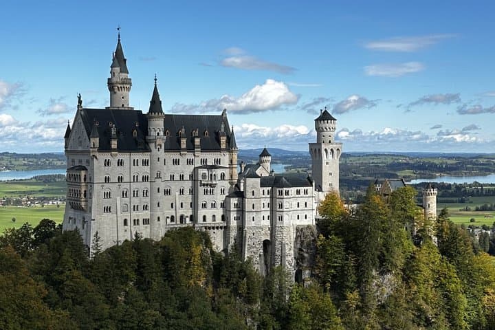 Tour Privado al Castillo de Neuschwanstein y Linderhof desde Múnich — foto 1