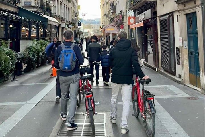 Parigi: Tour in Bicicletta o eBike dei Monumenti Iconici — foto 5