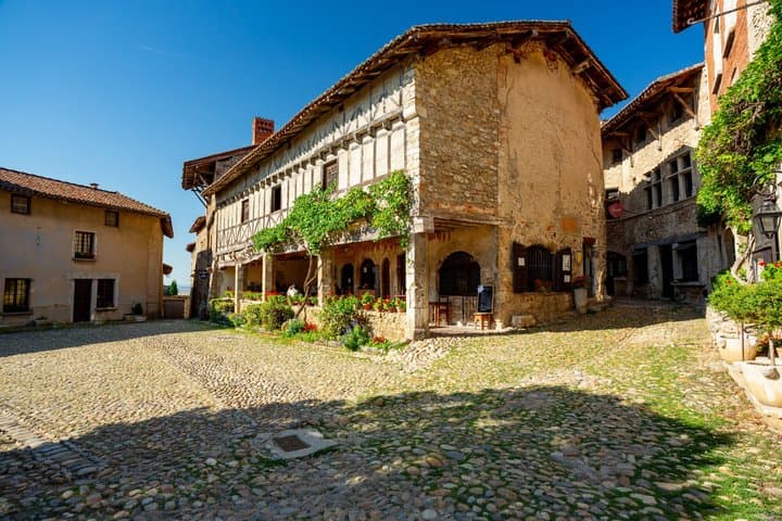 Escursione privata da Lione al villaggio medievale di Pérouges — foto 2