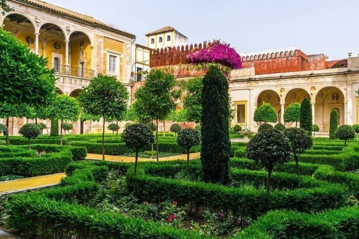 Tour de Palacios Secretos en Sevilla — foto 2