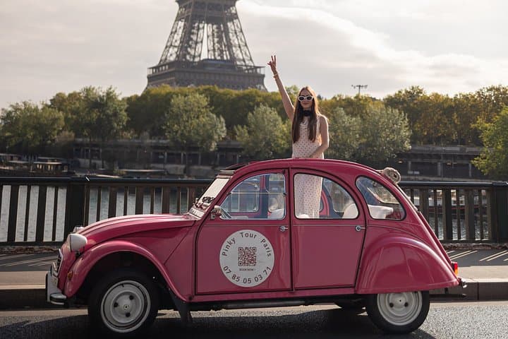 Emily in Paris Tour - im pinken Citroën 2CV