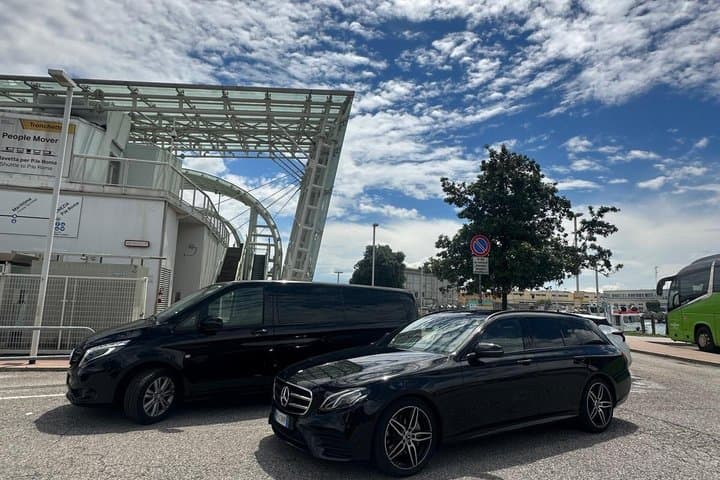 Trasferimento Privato Andata e Ritorno da Aeroporto di Verona (VRN) a Venezia — foto 2