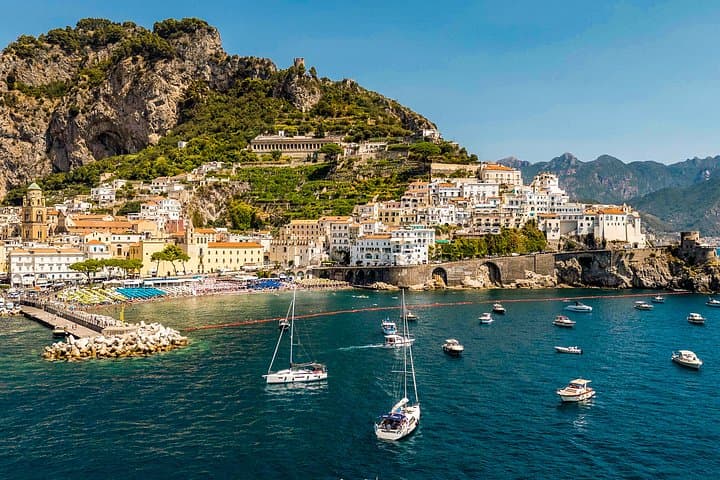 Von Amalfi: Bootstour entlang der Küste & Furore Fjord mit Badepause — Foto 3