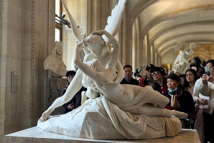 Visita Guiada al Museo del Louvre con Entrada Reservada — foto 2