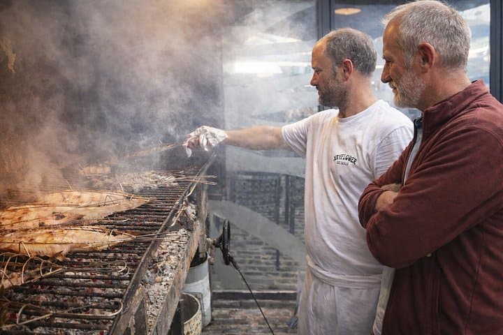 Kleingruppen-Tour an der baskischen Küste: Zumaia Flysch, Txakoli und Mittagessen — Foto 5