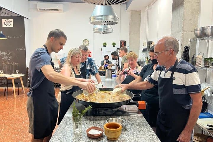 Kochkurs für Meeresfrüchte-Paella und Sangria-Workshop in Valencia