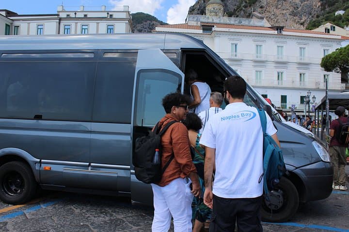 Tour da Napoli: Sorrento, Positano e Amalfi con Giro in Barca — foto 2