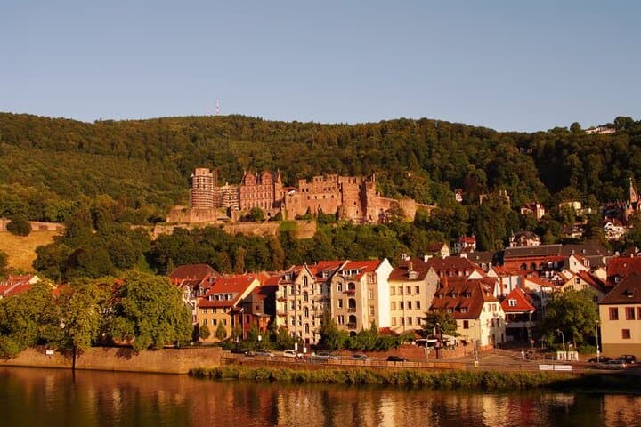 Herencia de Heidelberg: Tour Privado a Pie por el Casco Antiguo y el Castillo — foto 4