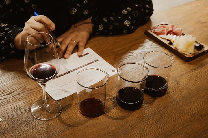 Weinherstellungs-Workshop und Führung durch das Wein- und Handelsmuseum — Foto 5