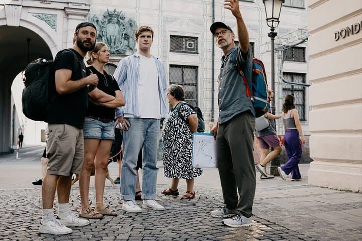 Passeggiata nel Centro Storico di Monaco e Laboratorio di Stencil Art — foto 4